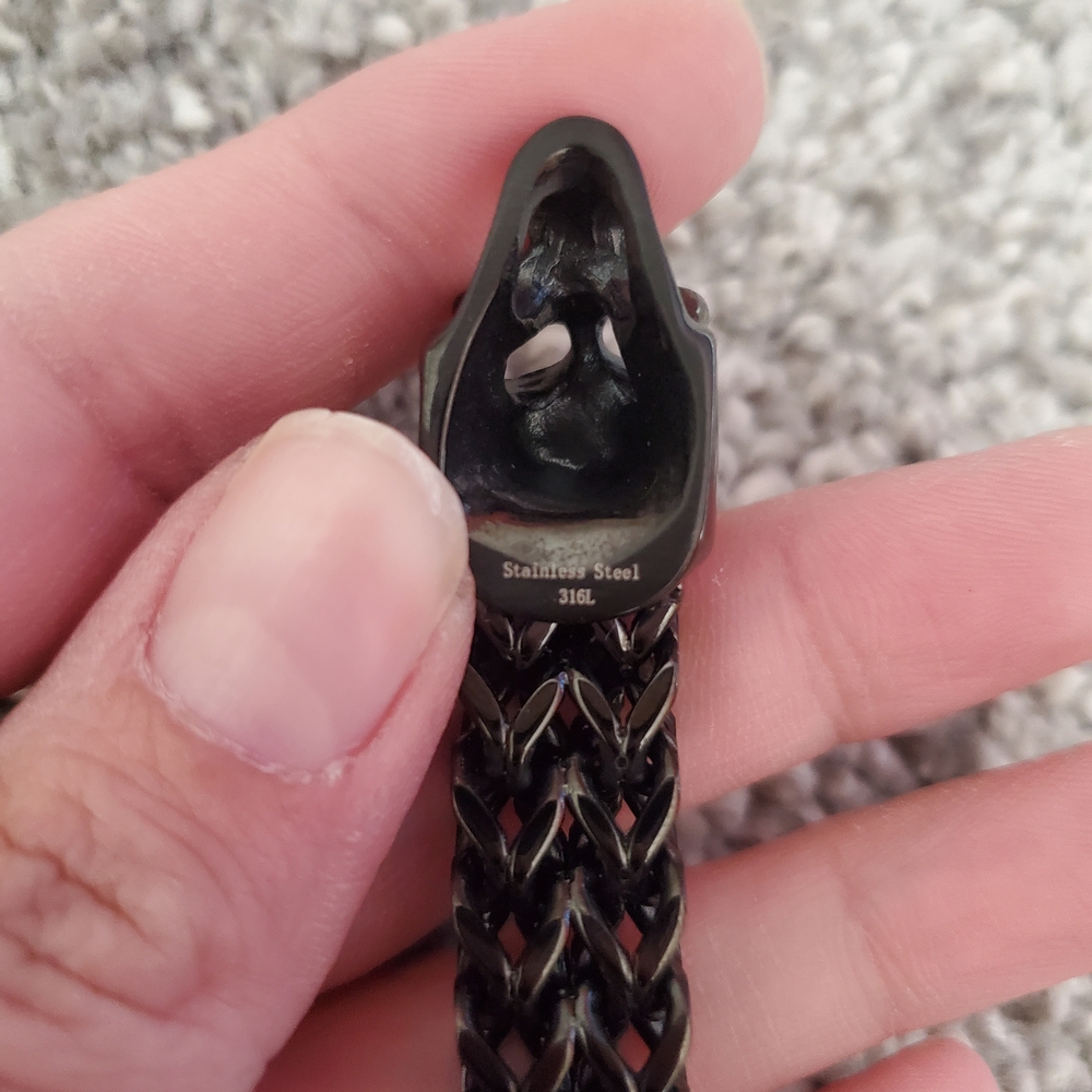 Black Stainless Steel Skull Bracelet - Picture 6 of 6